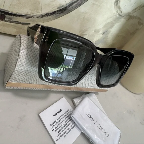 SOLD❤️✨JIMMY CHOOSE Eleni glittery sunglasses 🖤 - Picture 4 of 16